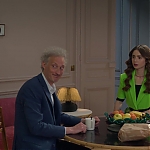 Emily_in_Paris_S02E06_Boiling_Point_1080p_NF_WEB-DL_DDP5_1_x264-TEPES_0505.jpg