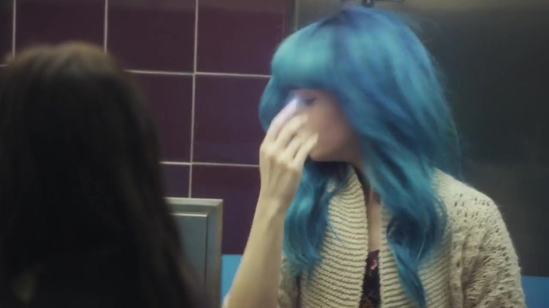 M83_Claudia_Lewis_Official_Video_000181.jpg