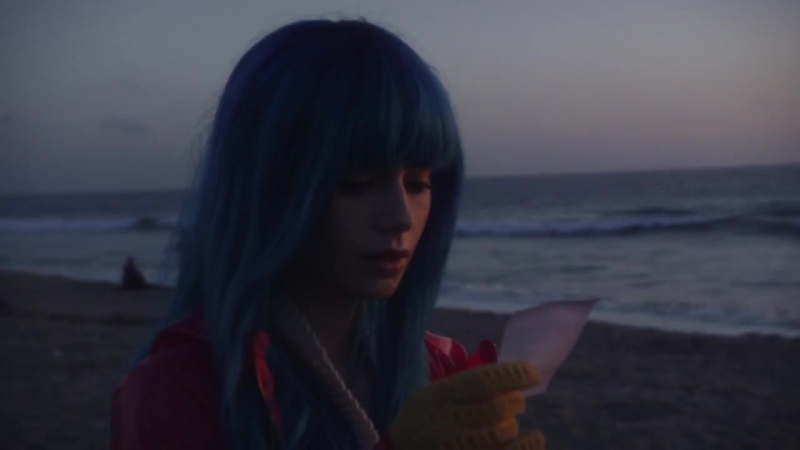 M83_Claudia_Lewis_Official_Video_000239.jpg