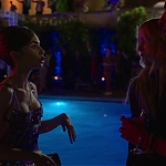 Emily_in_Paris_S02E02_Do_You_Know_the_Way_to_St_Tropez_1080p_NF_WEB-DL_DDP5_1_x264-TEPES_0950.jpg