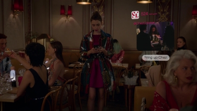 Emily_in_Paris_S02E06_Boiling_Point_1080p_NF_WEB-DL_DDP5_1_x264-TEPES_0662.jpg