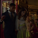 Emily_in_Paris_S02E08_Champagne_Problems_1080p_NF_WEB-DL_DDP5_1_x264-TEPES_0367.jpg