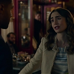 Emily_in_Paris_S02E08_Champagne_Problems_1080p_NF_WEB-DL_DDP5_1_x264-TEPES_0396.jpg