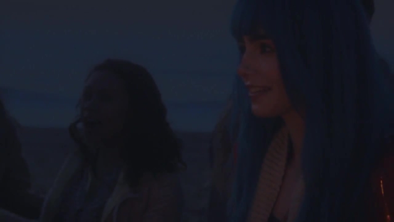 M83_Claudia_Lewis_Official_Video_000283.jpg