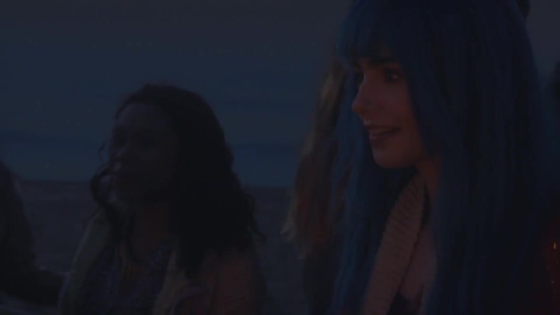 M83_Claudia_Lewis_Official_Video_000287.jpg