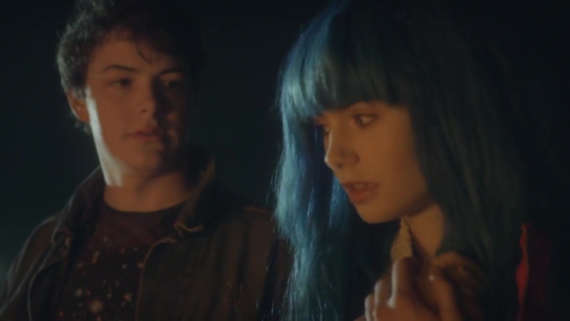 M83_Claudia_Lewis_Official_Video_000334.jpg