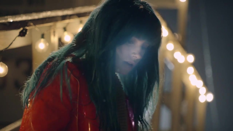 M83_Claudia_Lewis_Official_Video_000385.jpg