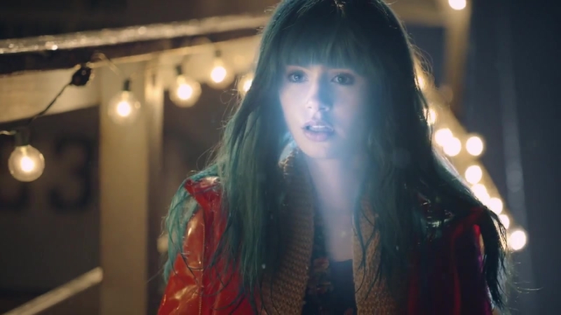 M83_Claudia_Lewis_Official_Video_000396.jpg