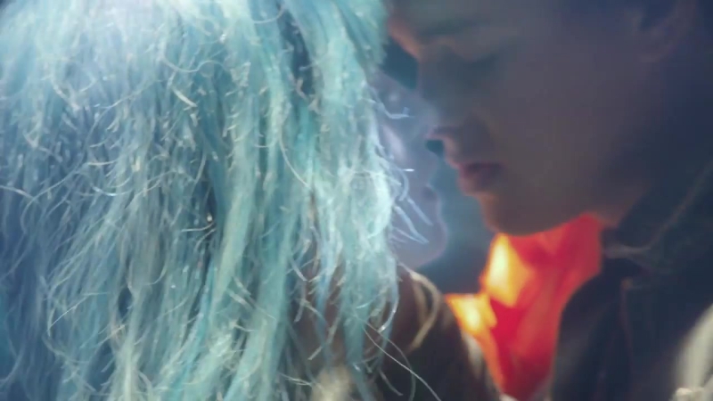 M83_Claudia_Lewis_Official_Video_000462.jpg