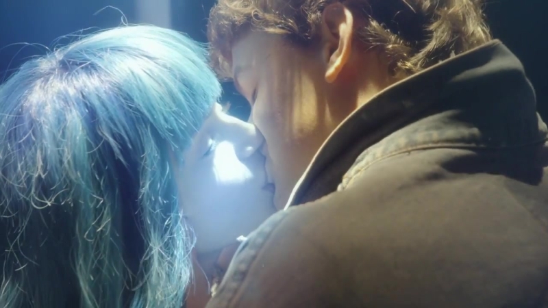 M83_Claudia_Lewis_Official_Video_000472.jpg